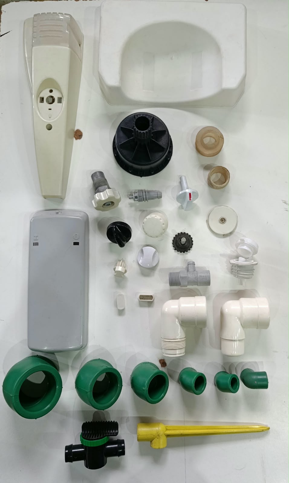 Piezas técnicas inyectadas: carcasas, engranajes y fittings de PPR y PVC
